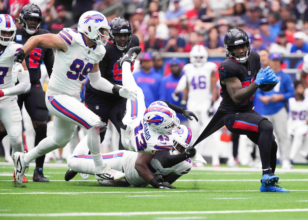 Texans 23, Bills 20: How Houston outlasted Buffalo in battle of AFC contenders. (📷: <a href="/coomerchron/">Brett Coomer</a>  &amp; myself) tinyurl.com/mv5ew6dx