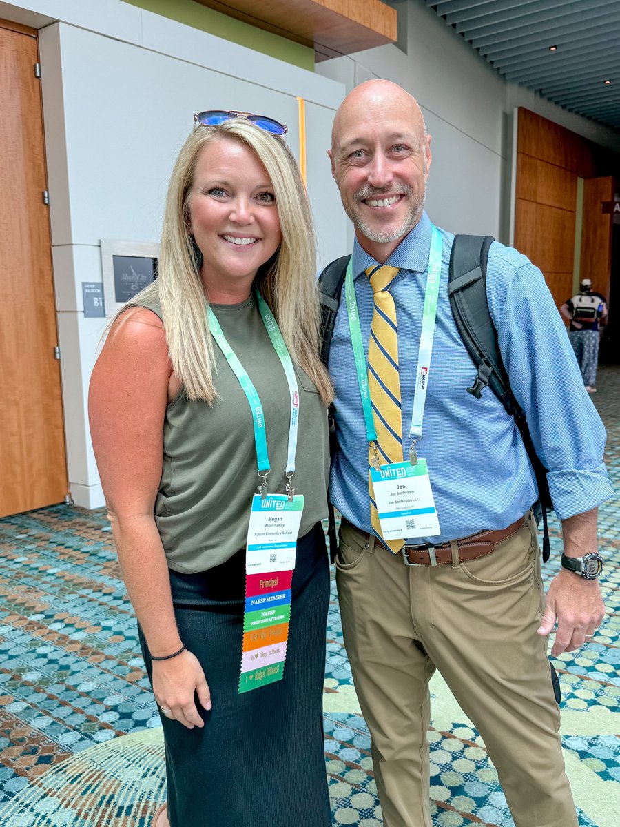 MHawley_3's tweet image. Hello #VAESPchat! I’m Megan, an elementary principal and Valley Zone Director.
Thank you @Joe_Sanfelippo for leading us this evening! I still have your inspiring message on replay in my head from #principalsUNITED