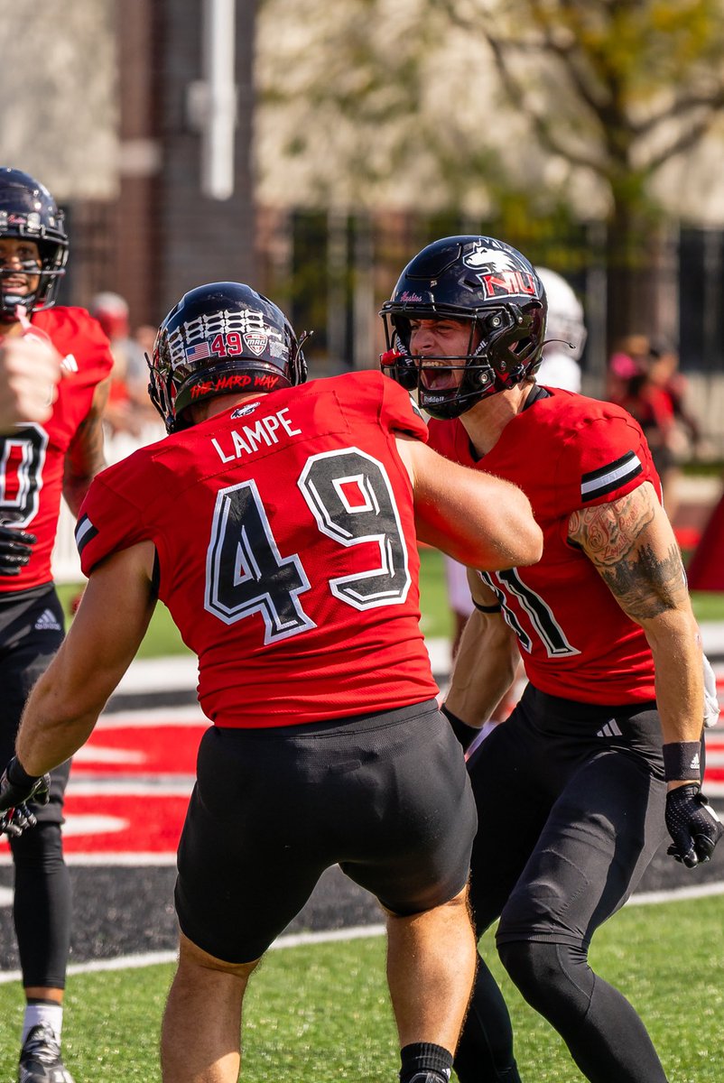 Last of the Fullbacks (@thelastfullback) on Twitter photo The Great American Fullback.🫡🇺🇸
<a href="/Brock_Lampe/">Brock Lampe</a>
<a href="/NIUCoachHammock/">Thomas Hammock</a>
<a href="/Coach_CoryWhite/">Cory White</a>
#LastOfTheFullbacks 🏴☠️ The Great American Fullback.🫡🇺🇸
<a href="/Brock_Lampe/">Brock Lampe</a>
<a href="/NIUCoachHammock/">Thomas Hammock</a>
<a href="/Coach_CoryWhite/">Cory White</a>
#LastOfTheFullbacks 🏴☠️