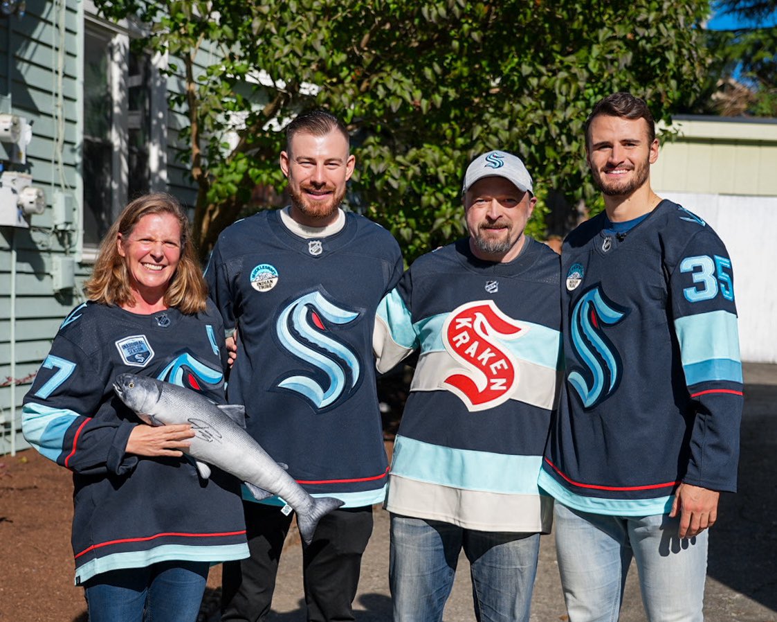 SeattleKraken's tweet photo. Our guys are the best 🥹🩵

Grubi, Joey, Karts and Shane surprised some of our STMs ahead of Tuesday’s season-opener! https://t.co/PFJyJLkU4i