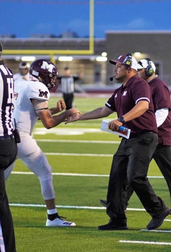 LisaMOrtega's tweet photo. Happy National Coaches Day to my favorite coach 😍🏈💪🏼 @CoachOrtega33 https://t.co/6POqQ8fMqe