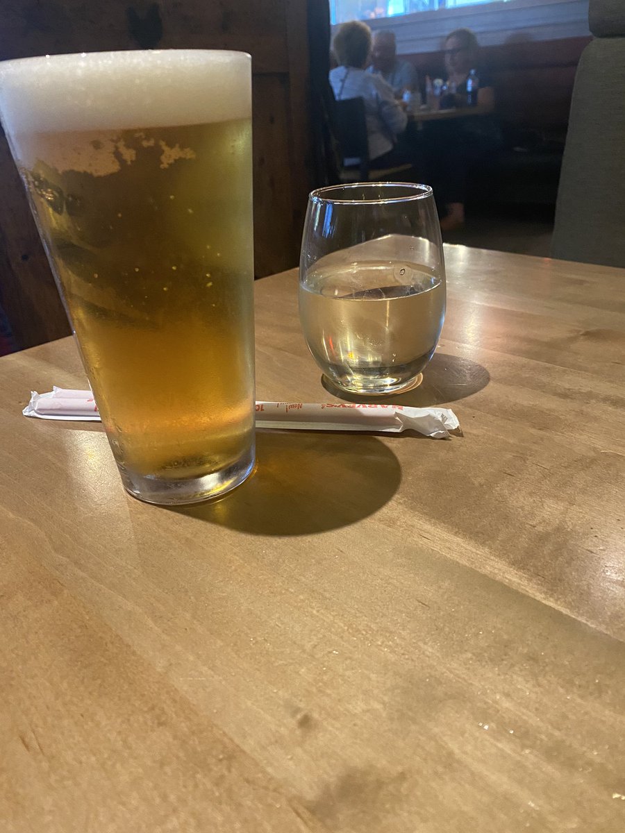 Justin87925317's tweet photo. This guy right here had coffee earlier today I hope that’s okay world. I realized the clock just kept on ticking and then tonight it just happened Boom Boom Boom 💥💥 the beer clock struck hell ya everything is perfect again😂🍺🍻. May you all have a great evening:🥰#beerclock https://t.co/QZSN3VFYon