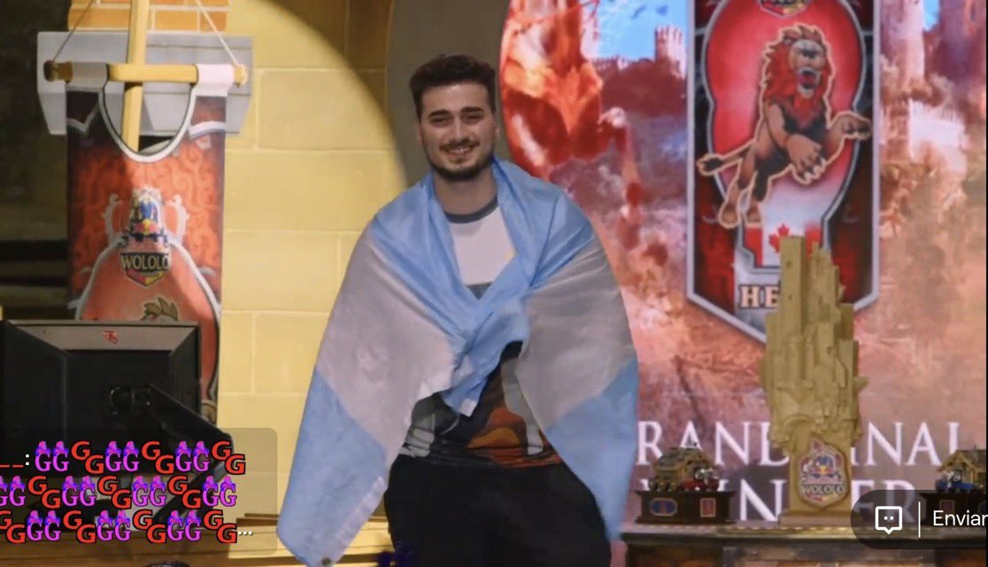 Claudiioarg's tweet photo. @porqueTTarg Pero subí la foto donde sale con la bandera gordo pelotudo https://t.co/WC7c7OEKFK