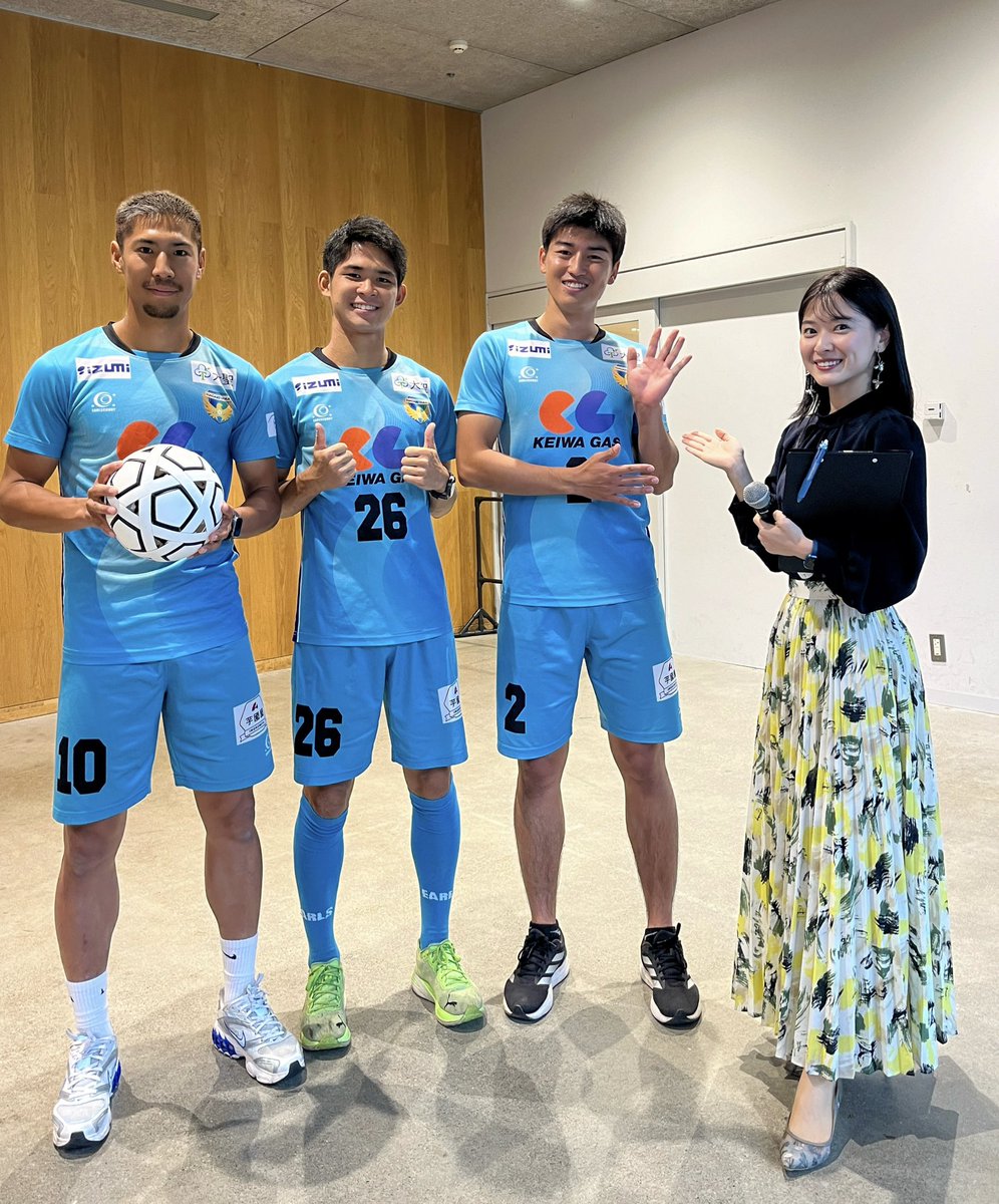 競技用ボールでおなじみ！
株式会社モルテンさんと、
流山FCの選手の皆様と一緒に、『MY FOOTBALL KIT』ワークショップにて
MCをさせて頂きました🎤

再生素材を使った環境に優しいサッカーボール。
ゼロから組み立てて作り上げる子供達の真剣かつ楽しそうな表情といったら…！✨