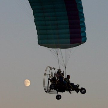 السابع من أكتوبر يوم حلق الأبطال في سماء #فلسطين معلنين بدأ معركة تحريرها بإذن الله..

#طوفان_الأقصى
 #طوفان_نحو_التحرير