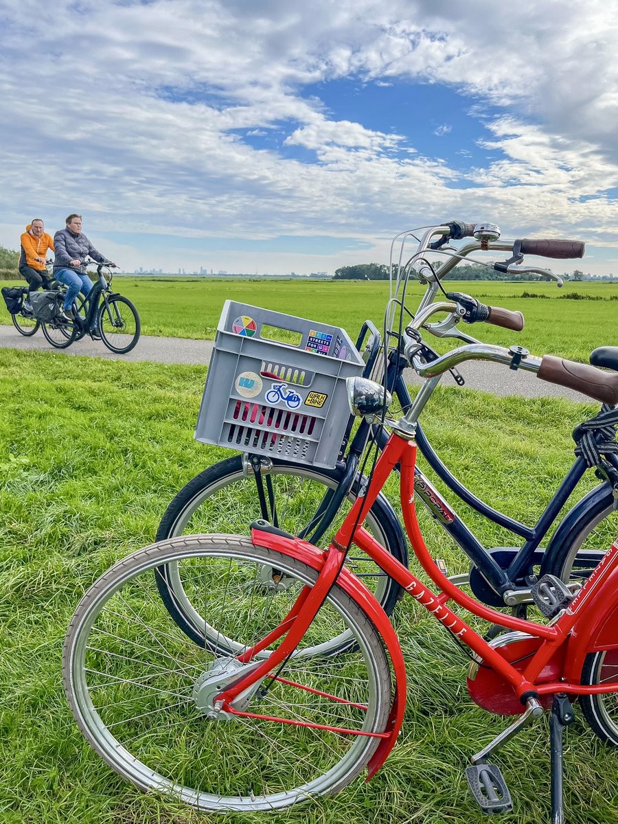 With much focus on how Dutch infrastructure enables cycling for transportation, it’s easy to forget how it enables cycling for recreation.

18 million inhabitants make 262 million such trips per year—for six billion kilometers—with huge impacts on physical/mental/economic health.