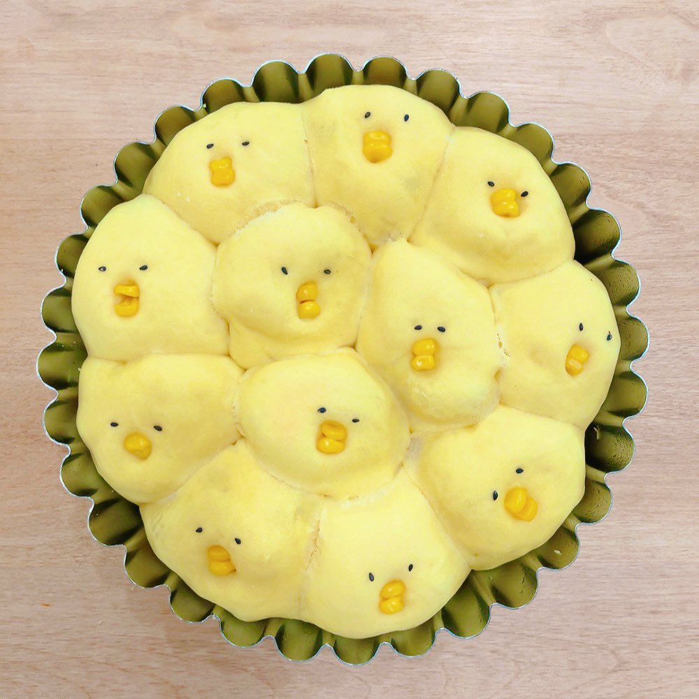 型から外す作業
なにこれ 笑

とりあえず焼けました🐥
#コッタ