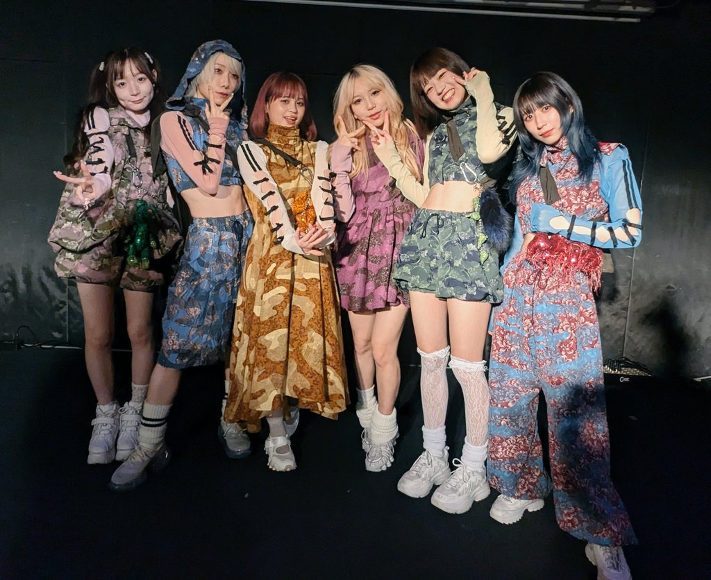 kinnpaD's tweet image. 昨日はMAPAさんをお呼びさせて頂きました！！

ライブめちゃ凄かったですね😆
見入っていました😳
また福岡に是非お呼びできたらと思ってますので、福岡でもどんどん盛り上げていけたらいいですね。

#MAPA #MonsterCat's #あいらしっく #僕らのスイッチ #ゆらぴこ #猫乃たま #福岡 #INSA