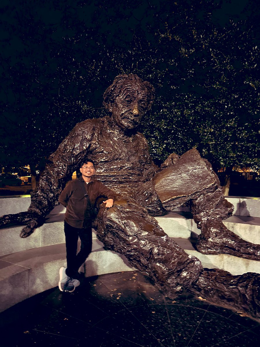 WW2 Memorial at DC National Mall