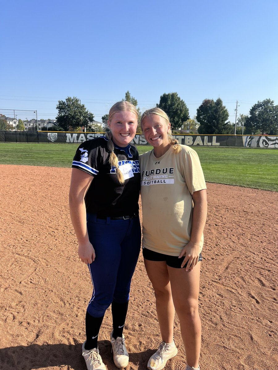 Thank you so much <a href="/MastodonSB/">Purdue Fort Wayne Softball</a> for a great camp yesterday! I had much fun meeting the coaches and the players. I also had fun seeing <a href="/alexacarter60/">Alexa Carter</a> again! I learned so much about my game as well! Can’t wait to come back! @finesse16ukelly <a href="/CollegeBDJocks/">College Bound Jocks</a> <a href="/CoachAmberPFW/">Amber Bowman</a> <a href="/cholm7/">Courtney Holm</a>