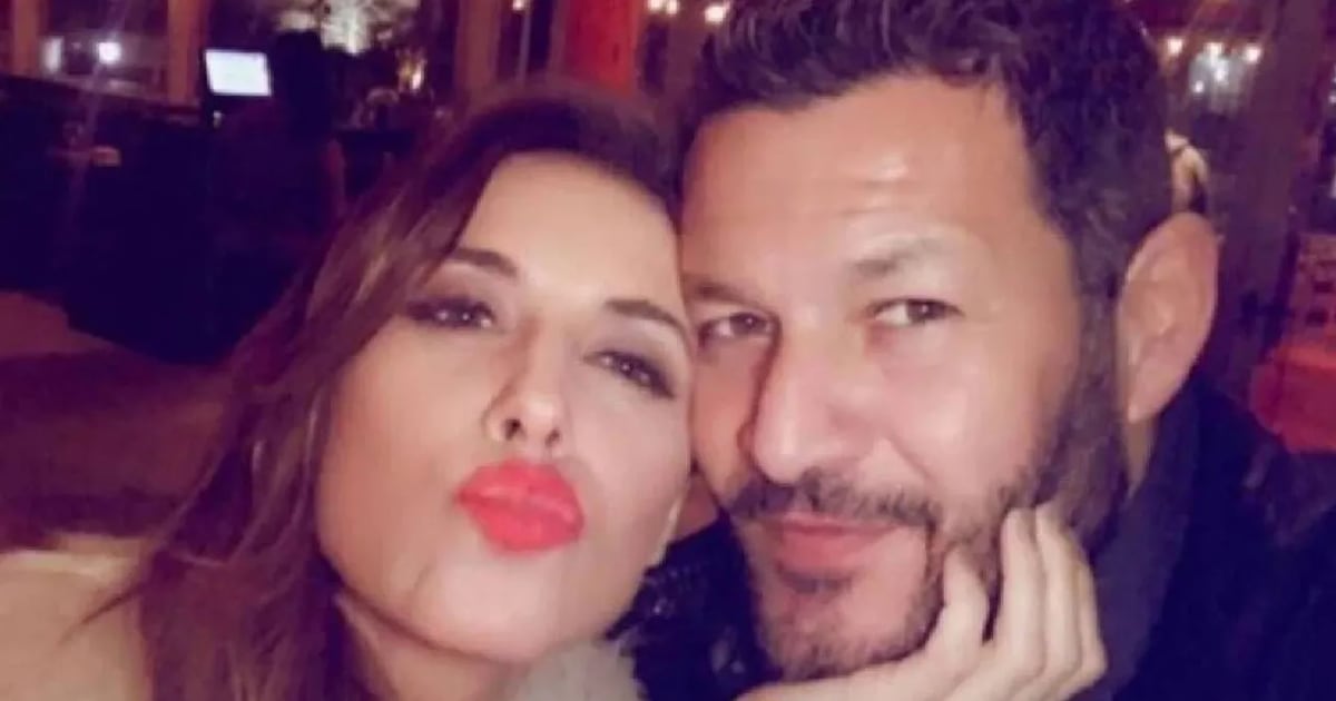 lsegarra5's tweet image. #DuroDeDomar ¿¿MARIANA BREY LA QUE MEA AGUA BENDITA?? ¡¡EL MARIDO Y PADRE DE SU HIJA ESTAFADOR!! Atraviesa un difícil momento personal luego de q saliera a la luz una causa por “estafa y asociación ilícita” en la que está involucrado Pablo Melillo, ex pareja de la periodista