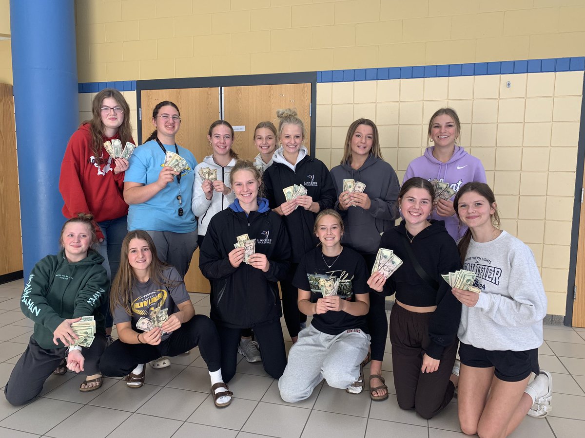 Laker Volleyball wrapped up our fall fundraiser with some money pulls for meeting their fundraising goals. Way to go ladies! #together