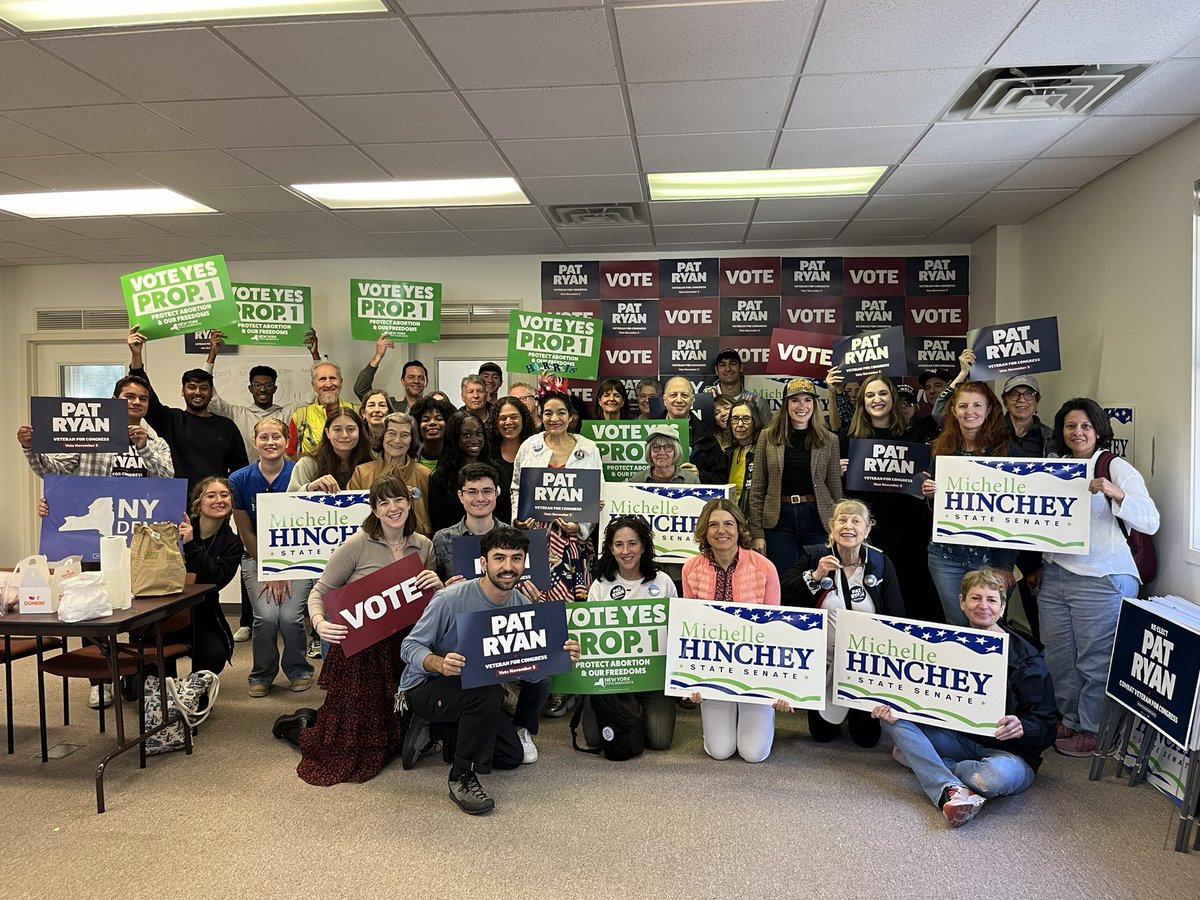 DanielleBrecker's tweet photo. I had an amazing time today co-captaining the @votebluenyc bus filled with committed💙volunteers! Field office team was super enthusiastic + organized and @MichelleHinchey gave us added motivation! Today reminds me that talking with each other is how we win and how we progress. https://t.co/a8CtcwVCfi