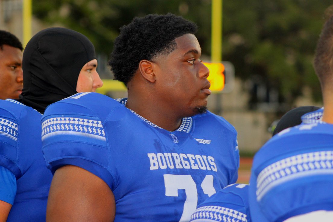 hudl.com/v/2QJEYt Check out my mid season highlights I’m a dog👿 <a href="/BourgeoisFB/">Bourgeoisfootball</a> <a href="/DaJuanSanders/">Coach D. Sanders</a> <a href="/RecruitLouisian/">Recruit Louisiana™️</a> <a href="/Shawnpreston25/">Shawn preston</a> <a href="/kruffin60/">Agent Ruffin🏀</a> <a href="/coacharanda/">Raul Aranda</a> <a href="/kennyjohnson99/">Kenny Johnson Jr.</a>