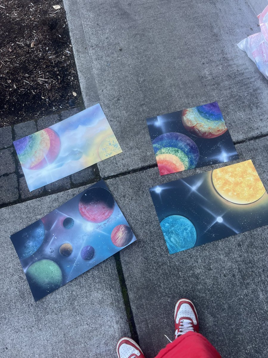 HayleySnowA's tweet photo. spray paint date with shorty 🥳♥️ https://t.co/6ZjBsNJvHC
