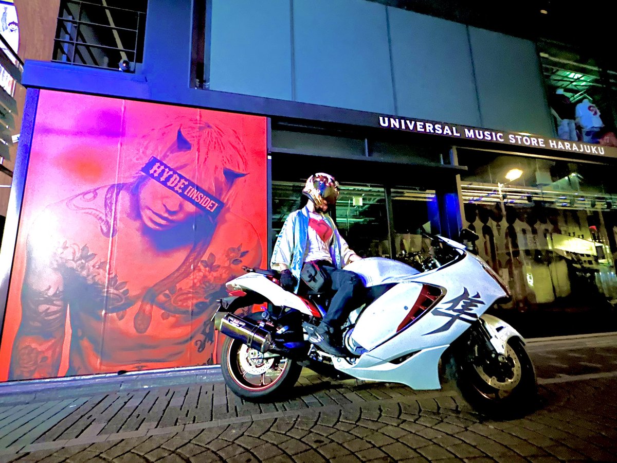深夜に都内のHYDE看板ナイトツーリングしてきました🏍 照明が消えてい