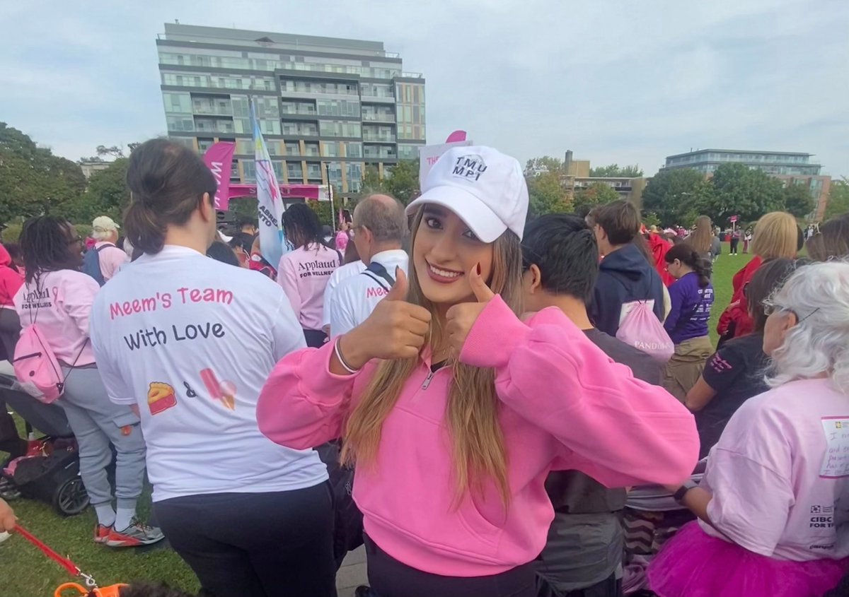 munir_anika's tweet photo. Took part in the run for the cure to raise awareness and funds for breast cancer research 💗#runforthecure https://t.co/T9GfRFI7Ta