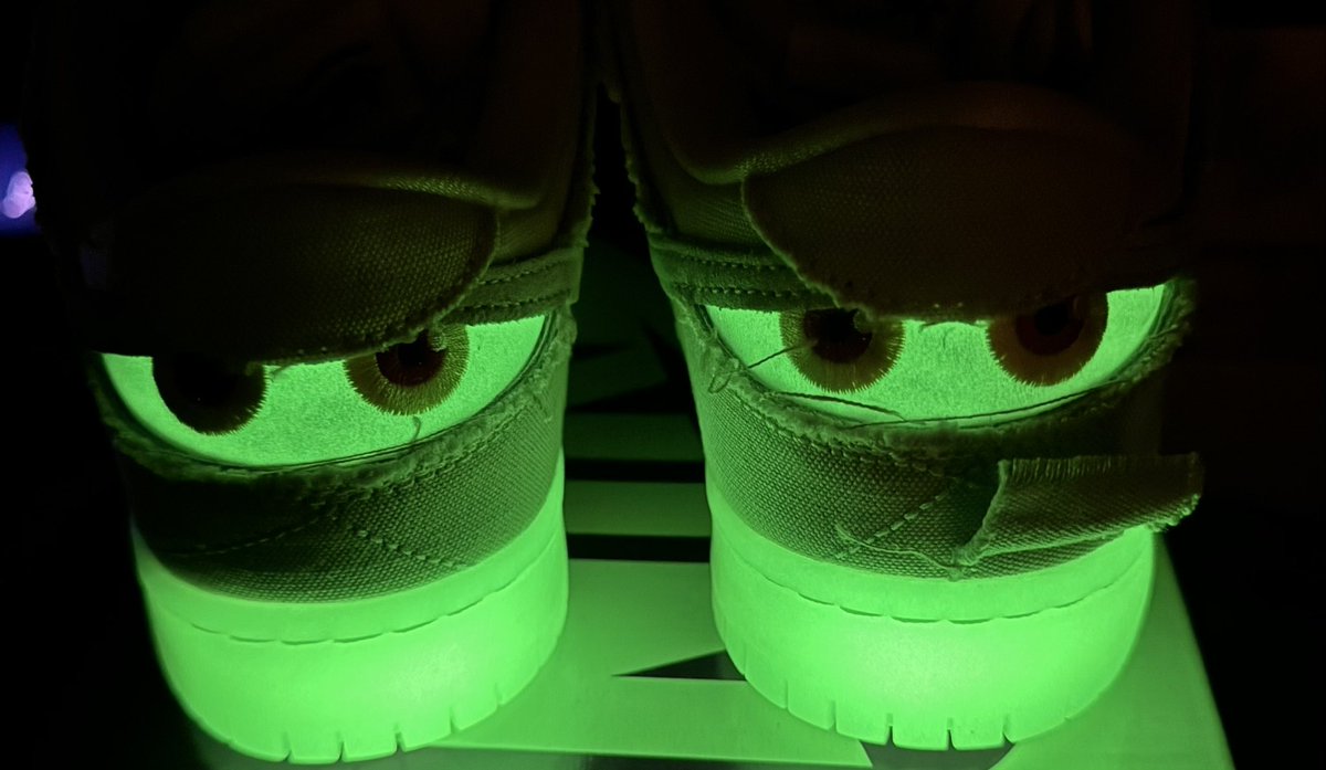 Sb_OrNothing's tweet photo. Its That Time Of The Year 👻 🎃 Nike SB Dunk Low “MuMMy &amp; Night Of Mischief” 👻🎃👻🎃👻🎃👻🎃👻🎃👻  #NikeSB #Mummy #Nightofmischief #Nike #SBorNothing  🕷️ 🕸️ https://t.co/VT1xKcCgFB