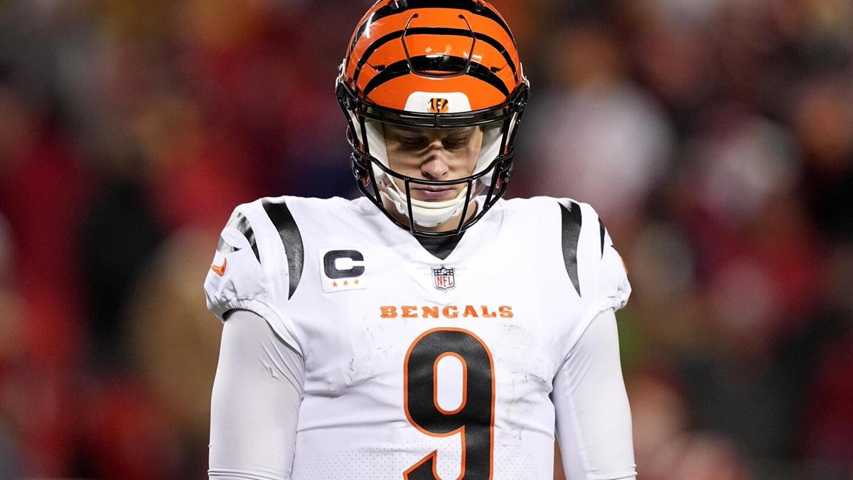GymClassPod's tweet image. EP 121: #Bengals Struggle, #Vikings Thrive &amp;amp; How to Avoid a Rookie #QB Disaster is OUT NOW!  
 
🏈The #Steelers are legit
🚨One thing the #Eagles need to change to win
🗒️Tips to help create success for Rookie QBs

Listen:   
🎧spotifyanchor-web.app.link/e/TvkBZsOpuNb
▶️linktr.ee/gymclasspod