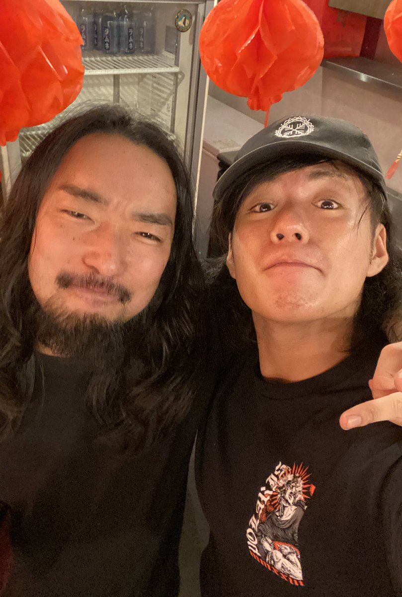atk_drums's tweet photo. SHADOWS『Dig』TOUR 2024-2025
2024/10/5

誰1人として THE MAYTH 観に来てない。
それでも退場時には大きな拍手。
終演後、良かったと握手してくれたお客さん
マジで沁みました。

SHADOWS/CRYSTALLAKE/ママツー/お客さん皆懐デカすぎ。エグい。

カッケェ先輩バンドマン
クソデカ背中追いかけます。 https://t.co/af6mAN3bBw
