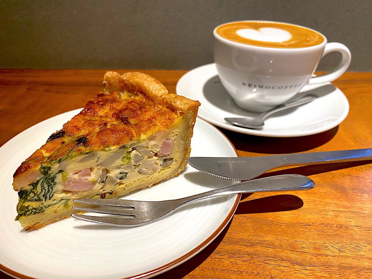 お気に入りのカフェでひと息☕️
今回はスイーツじゃなくてキッシュ
キノコのいい香り🍂

#REINOCOFFEESTORE
#東京グルメ #東京カフェ
#中村橋グルメ #中村橋カフェ
#コーヒー #キッシュ