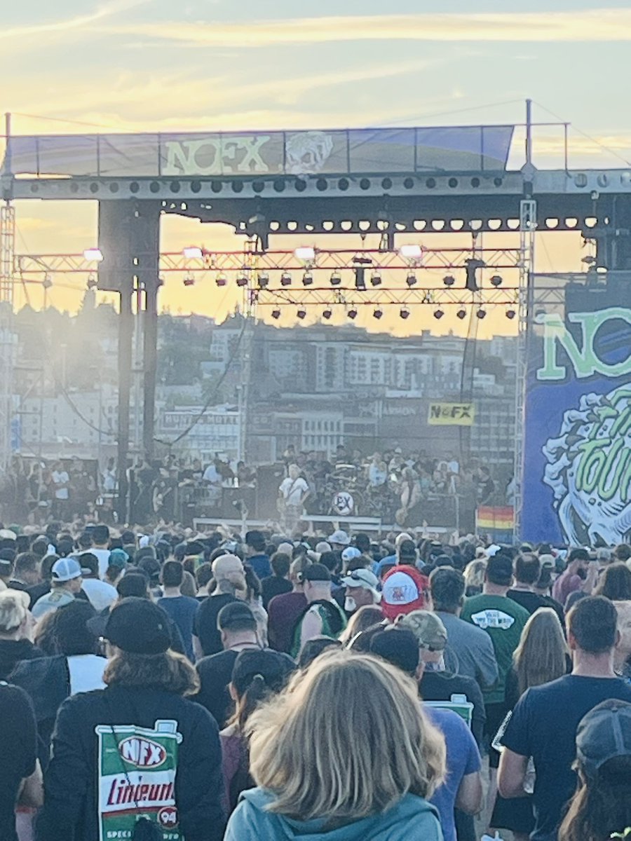VanderDutch77's tweet photo. #nofxforever #tacoma https://t.co/rfKYJLMF8J