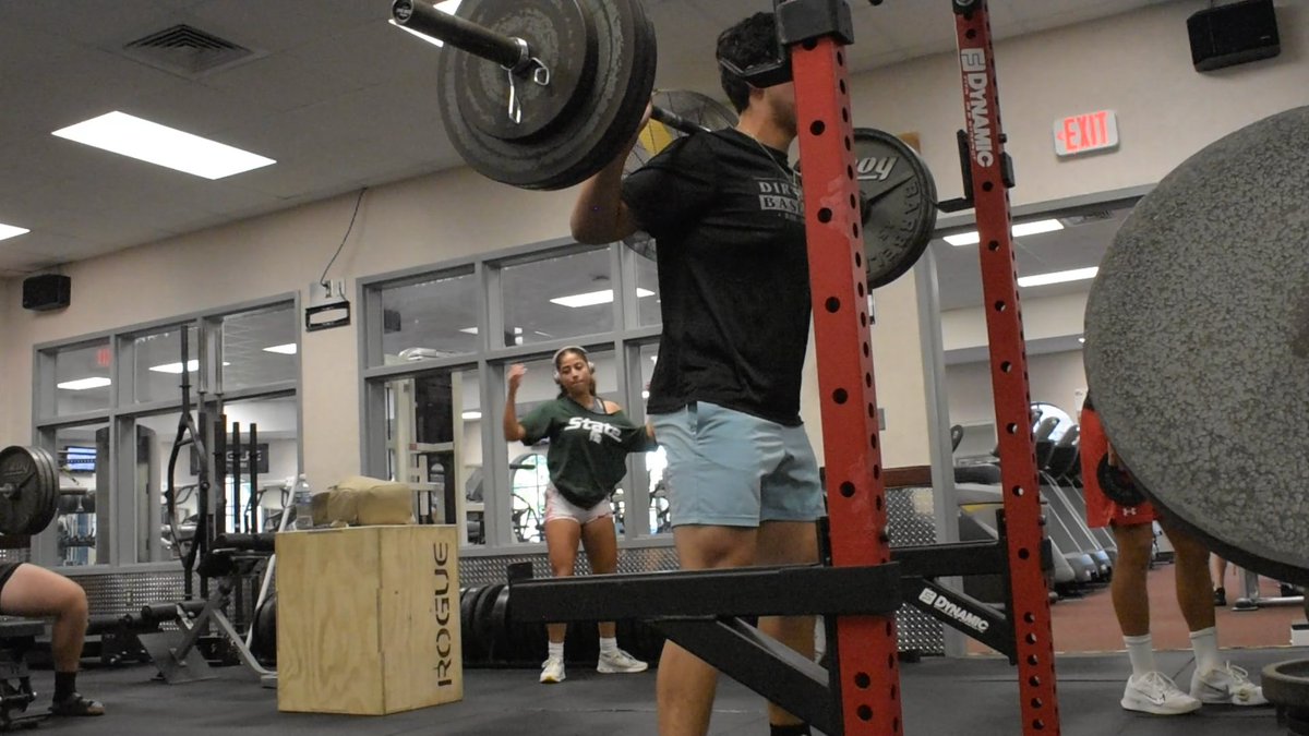 Leg Day Sucks | Day in the Life Playing College Baseball

youtu.be/d4jV0Hh9piw