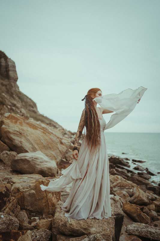Vote for <a href="/marjanasemkina/">Marjana (Mariana) Semkina</a>'s Anything But Sleep feat. <a href="/jimgreyofficial/">Jim Grey</a> as your Track Of The Week: loudersound.com/features/track…