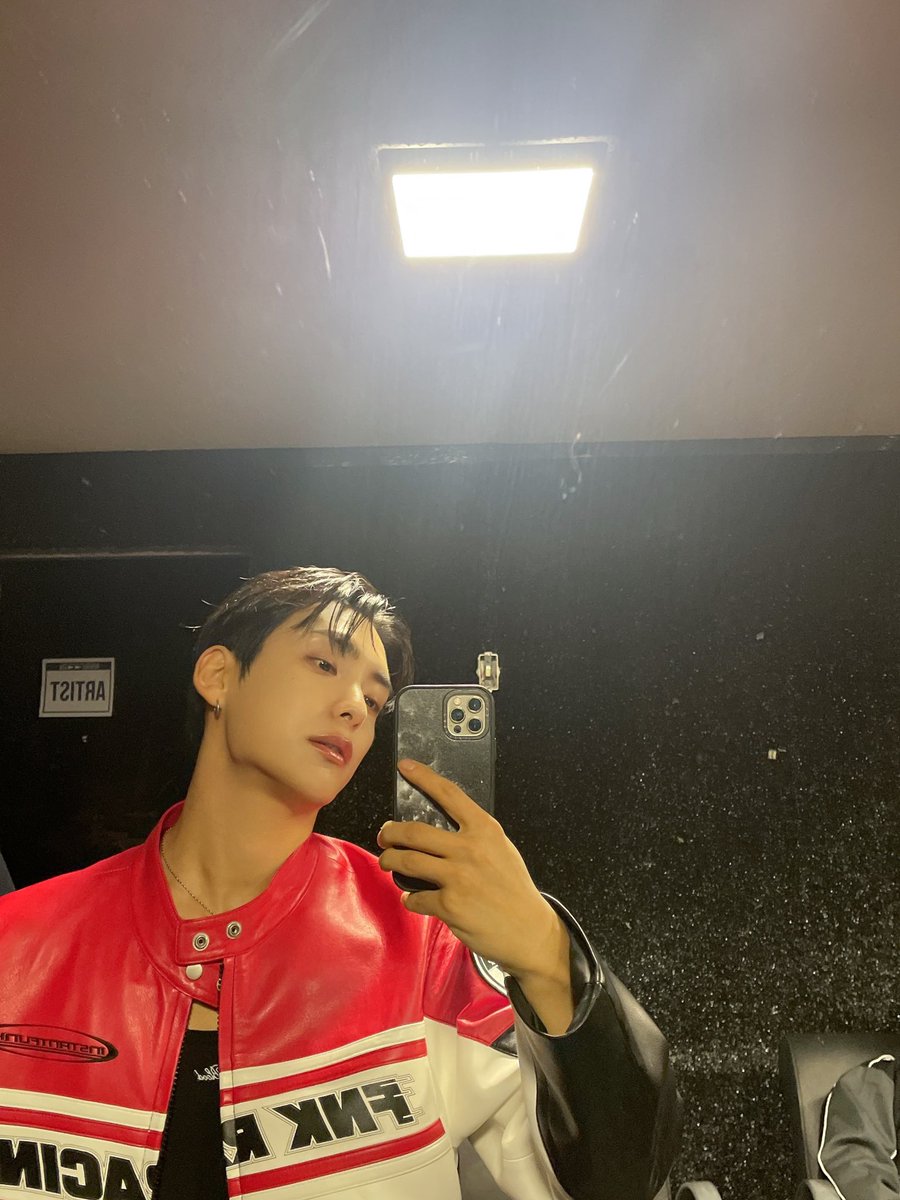 official_ACE7's tweet photo. 한번 더 ~♥️ https://t.co/02s5x6HSf9