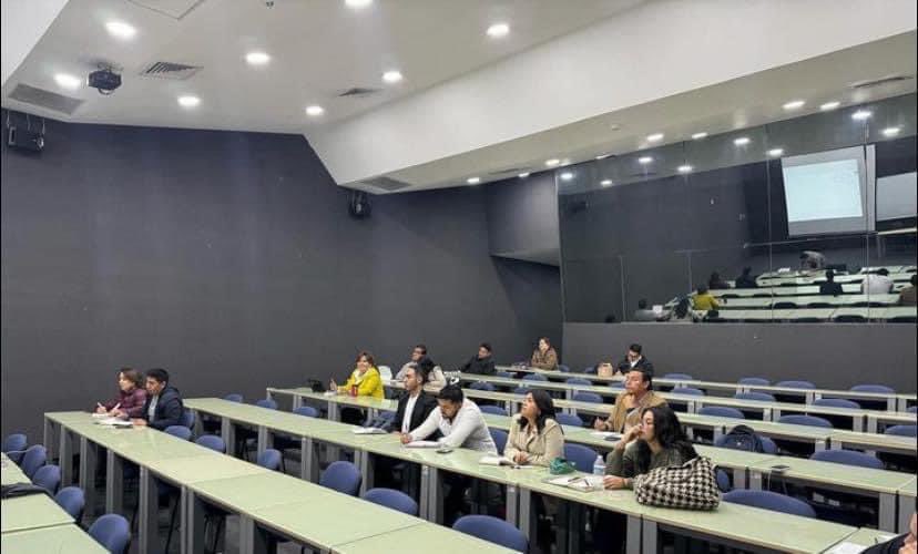 AmievaMarisol's tweet photo. 📖 ✍🏼Capacitación de “Análisis y Evaluación de Proyectos de Inversión de Infraestructura Federal en México” 

Un gusto compartir estos días el aula y seguir trabajando a favor de nuestro bello estado de Puebla. 
#amievadiputada 🪽 #capacitación https://t.co/sZ0ywT5OsX