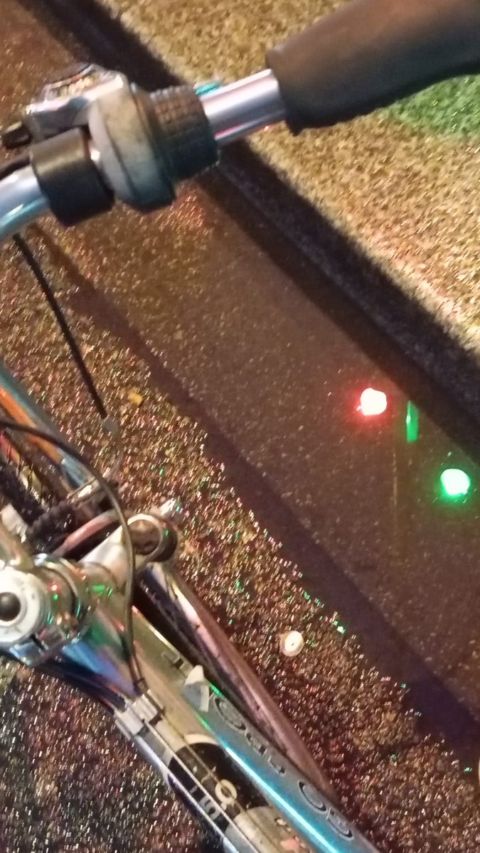 DesignErrands's tweet image. Traffic light for drone takeoff? Go/no go?

If your streetlamp is heavily inspired by traffic light design, it will inevitably be processed as some kind of traffic light, and trigger interpretive challenges.

#DesignErrands

Image: Paris, Avenue d&apos;Italie, October 2024. Credit RC.