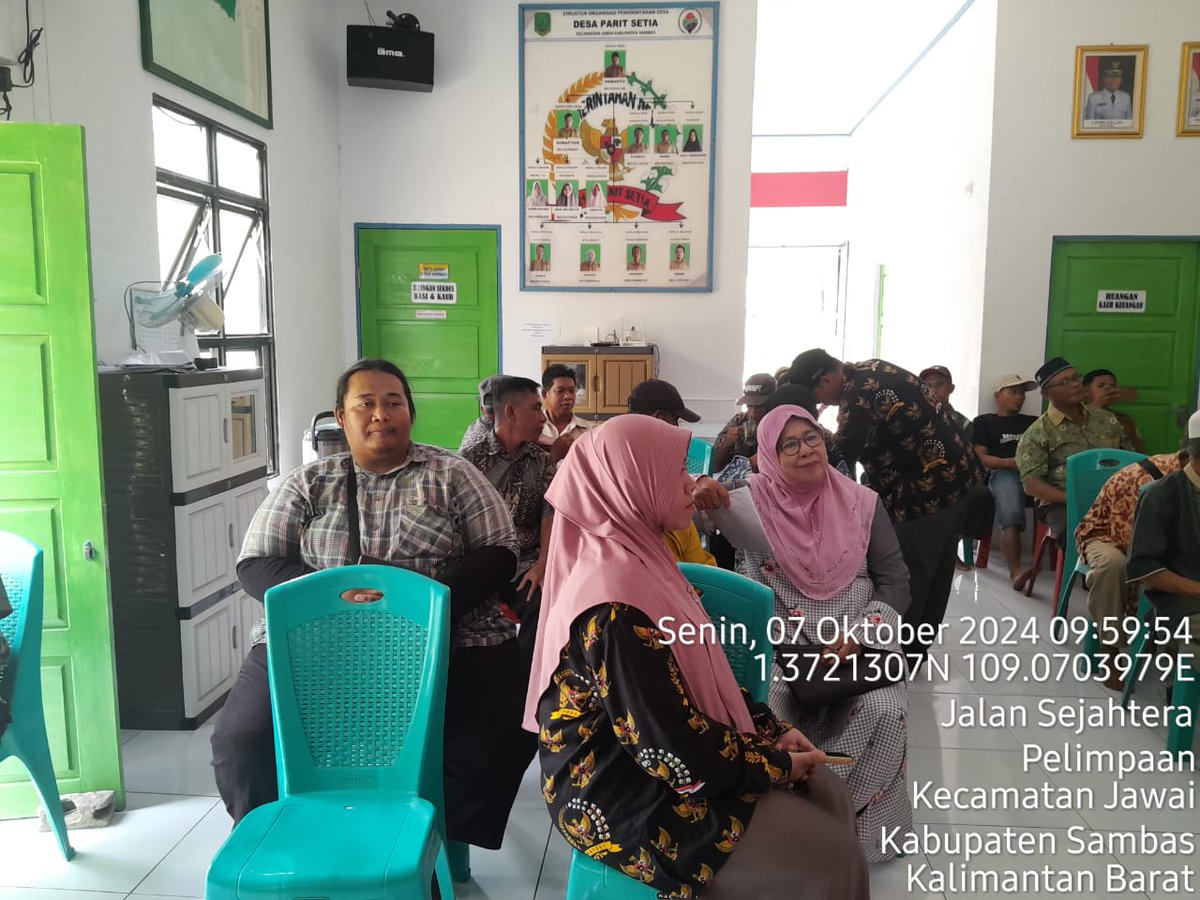 fiqihhasanuddin's tweet photo. 7/10/2024.Mengikuti kegiatan Musdes Penyusunan RKPDesa tahun 2025, Kegiatan untuk restorasi gambut diusulkan seperti 1.Pemberian insentif kelompok MPA, 2.Jalan Usaha Tani, dan 3. Dana tak terduga untuk karhutla jika terjadi kebakaran
@BRGM_Indonesia https://t.co/HKk7r9z4id