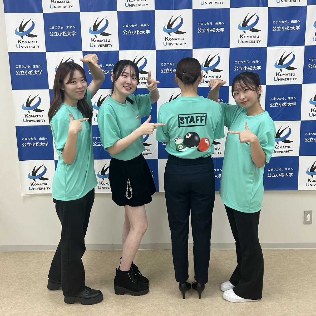 seishousai's tweet photo. 今年の学祭Tシャツのデザインができました！

青松祭は2024年10月19.20日(土.日)開催です
ぜひお越しください😊
 #青松祭
 #大学祭 https://t.co/DcnngWCmfV