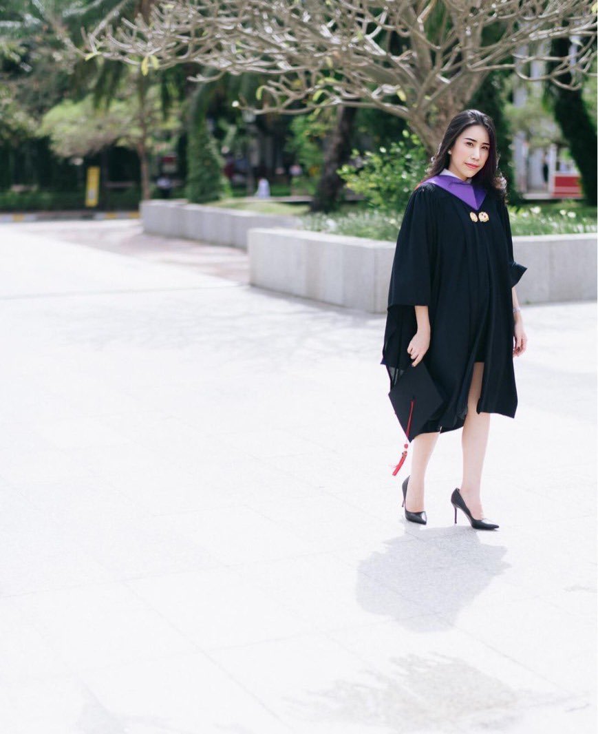 TouchPixs's tweet photo. ตัดต่อเปลี่ยนหน้า 🥰
➖➖➖➖➖���➖➖➖➖➖
🧡 สนใจแอด line : @314pxwlx 🧡
➖➖➖➖➖➖➖➖➖➖➖
✅ จากประสบการณ์ช่างภาพ

#ตัดต่อ  #รับงานตัดต่อ #ตัดต่อรูป #ตัดต่อรูปภาพ #ตัดต่อเนียนๆ #รูปตัดต่อ #เปลี่ยนหน้า #นอกรอบ #ช่างภาพรับปริญญา #รับปริญญา #ถ่ายรูปรับปริญญา #ถ่ายรูปนอกรอบ https://t.co/0oiQq1wAXv