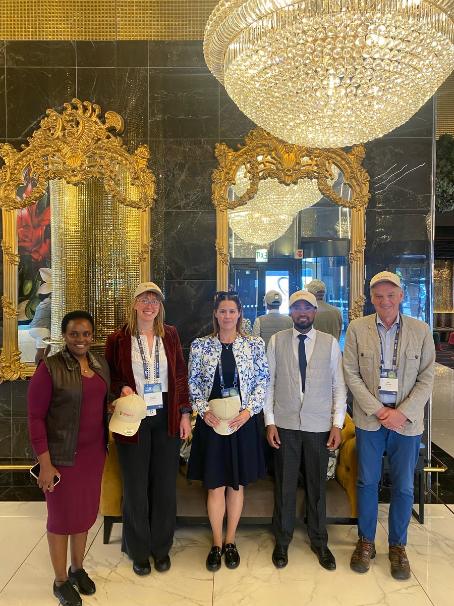 ADAPT - One Health Network (@adaptonehealth) on Twitter photo 🌍🤝 Great to connect with <a href="/FAO/">Food and Agriculture Organization</a> & <a href="/WOAH/">World Organisation for Animal Health</a> at the 8th World One Health Congress 2024 in Cape Town! Collaborating for a healthier, more sustainable future. #OneHealth #AMR #surveillance #FAO #WOAH #capacitybuilding 🌍🤝 Great to connect with <a href="/FAO/">Food and Agriculture Organization</a> & <a href="/WOAH/">World Organisation for Animal Health</a> at the 8th World One Health Congress 2024 in Cape Town! Collaborating for a healthier, more sustainable future. #OneHealth #AMR #surveillance #FAO #WOAH #capacitybuilding