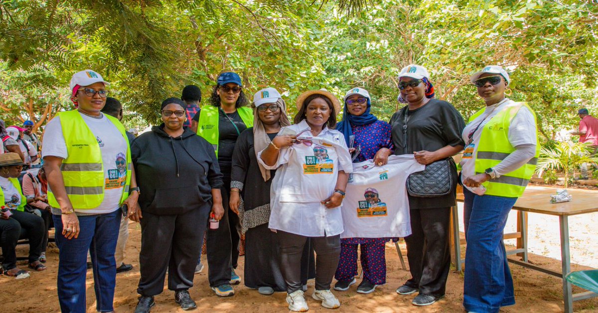 SenegalCape's tweet photo. Ce dimanche 6 octobre 2024, nous avons pris part à la grande journée de mobilisation en faveur de la propreté et de la protection de l'environnement, en compagnie de Madame Maimouna Dieye, Ministre de la Famille et des Solidarités.
#SetSetal #InvestissementHumain #CAPE https://t.co/ryIlsckXb4