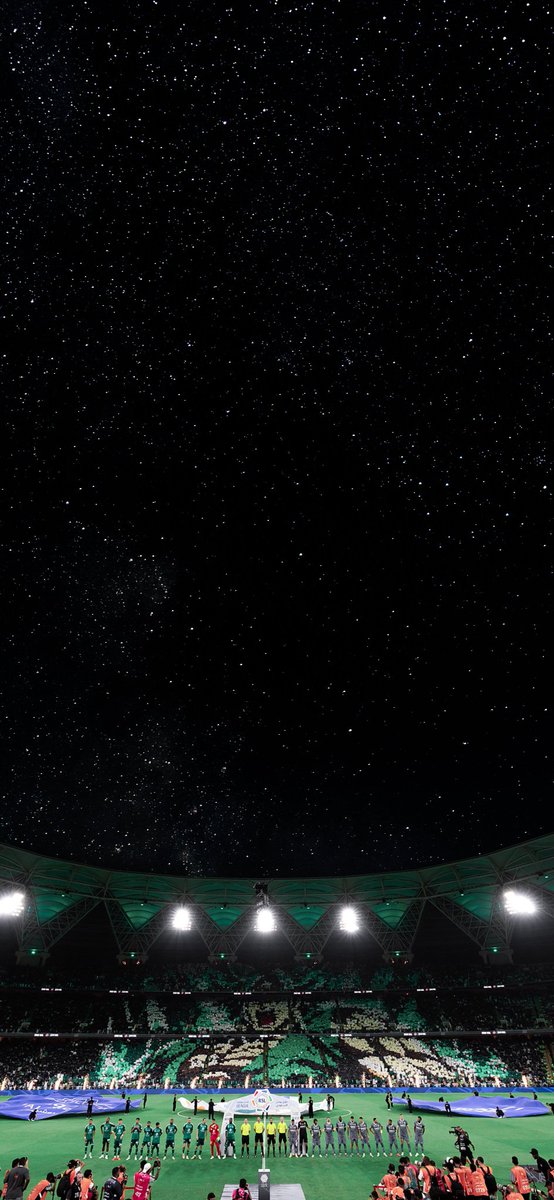 DB_Arabic's tweet image. التيفو التاريخي لجماهير الأهلي سوبر سايان الأسطوري برولي كخلفية هاتف 🔥👑