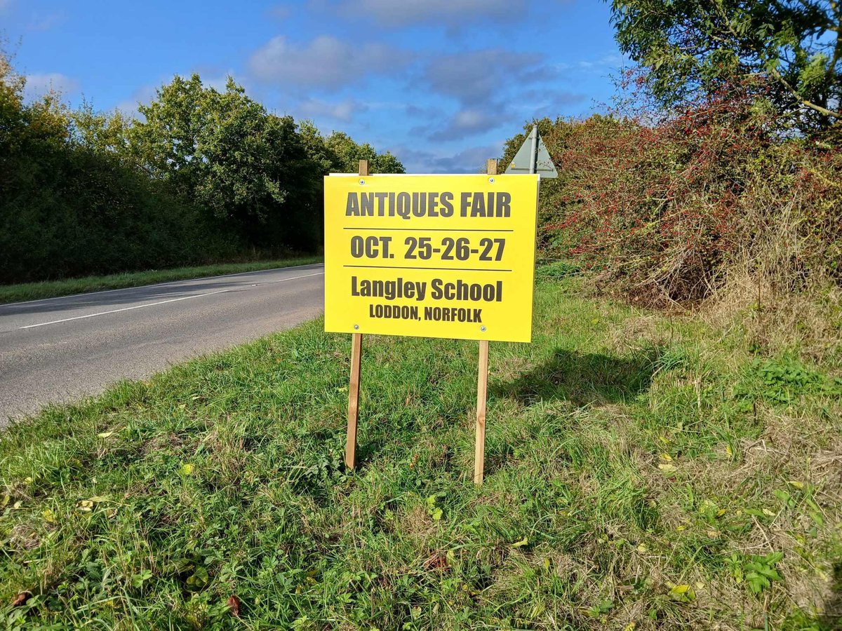 Team Lomax are busy working behind the scenes preparing for our new fair in Norfolk coming very soon! 

#antiques #antiquesfair #antiquesfairuk #norfolkevents #lomaxfairs