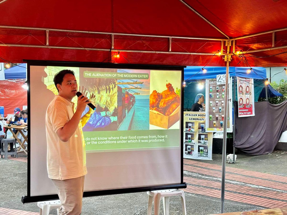 uplbperspective's tweet photo. NGAYON: Bilang bahagi ng paggunita sa buwan ng mga pesante at pambansang minorya, kasalukuyang ikinakasa ang Salu-Salo x Sari-Sari sa Pangunguna ng Lupa ay Buhay at iba’t ibang mga organisasyon sa SU Ampitheater.
#PesanteMabuhayKa
# LupaAyBuhay
#LAB2024 https://t.co/xnUpManLg0