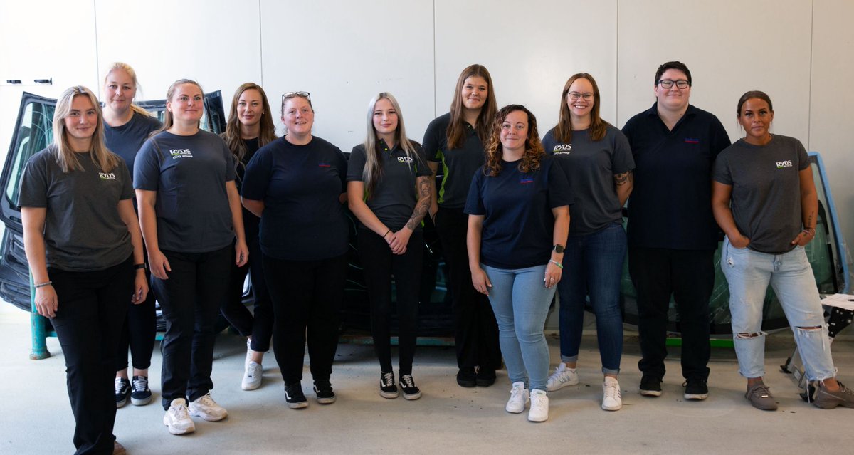 Female technicians from National Windscreens recently attended the Female Technician Summit 2024, a new initiative from Cary Group.

They shared their experiences and discuss how we can attract more female technicians.

#glass #automotive #ADAS #empowerment #diversity