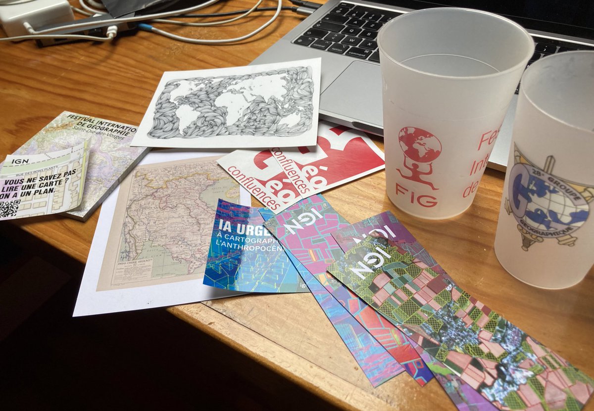 Tous ces fabuleux goodies 😍😍
Merci l’<a href="/IGNFrance/">IGN France</a>, <a href="/Geoconfluences/">Géoconfluences — compte inactif</a> et merci <a href="/RGuedonGH/">RG BBR.</a> pour cette superbe carte 🗺️
Je repars de St Dié avec des étoiles plein les yeux, merci le <a href="/FIGSaintDie/">FIG Saint-Dié</a> et à l’année prochaine !