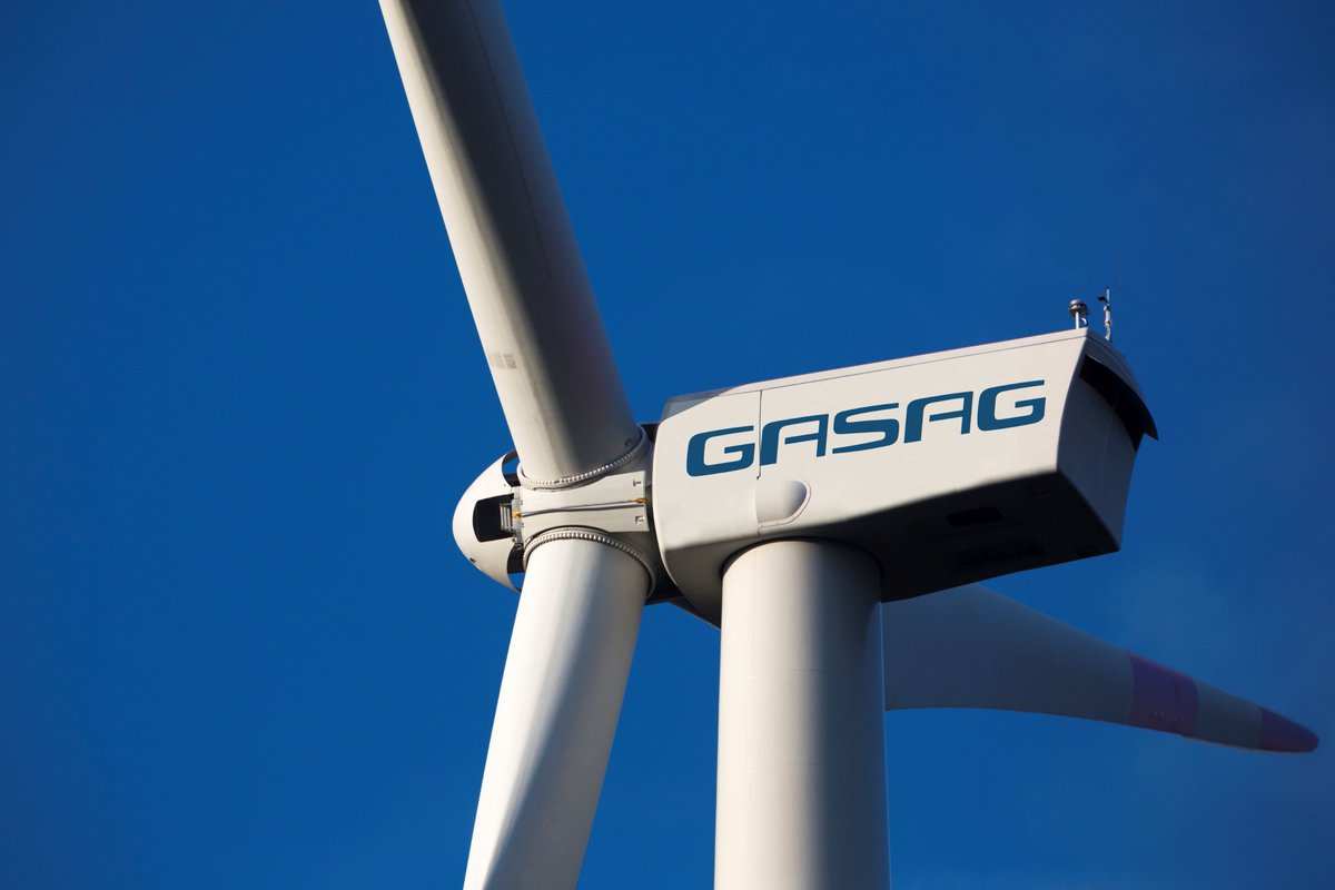 Grüner Strom für 17.000 Haushalte. 🌬⚡
Gemeinsam mit <a href="/EDIS_AG/">E.DIS</a> errichten wir fünf Windkraftanlagen in Mallnow in der Nähe von Frankfurt (Oder). ️Die Anlagen werden jährlich 68 GWh grünen Strom produzieren und sparen im Vergleich zum klassischen Strommix 26.000 t CO2 pro Jahr. 🌱