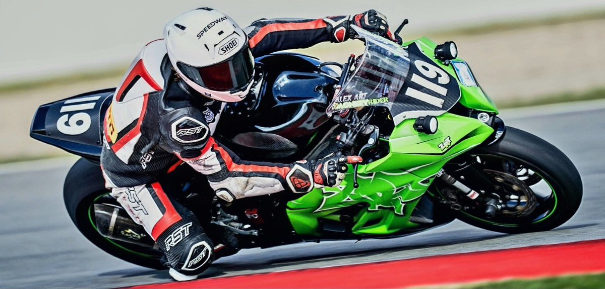 PaintB_asso's tweet photo. Design Moto Racing Competition: Azek @ Paint B pour “Zoo Riders Team” https://t.co/MIjzrbf4li https://t.co/VtJu1HPqeG