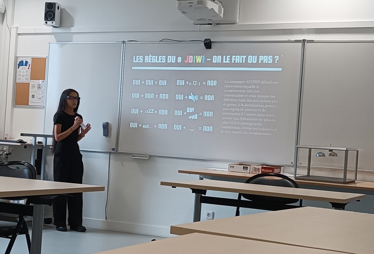 Ce matin, présentation aux élèves de la mise en place d'une campagne d'affichage au collège sur le thème du consentement. Bravo Nada (3E) pour cet engagement et cette belle initiative, ainsi qu'aux élèves impliqués qui créeront les affiches 👍