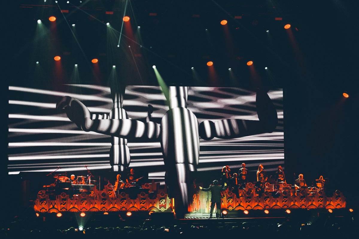 Renato Zero tweet media