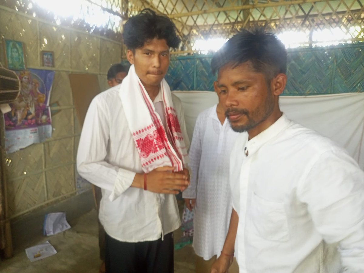 চিলাপথাৰ কণিষ্ঠ বাণিজ্য মহাবিদ্যালয়ৰ ছাত্ৰ একতা সভাৰ সাধাৰণ নিৰ্বাচনত সভাপতি , উপ সভাপতিকে আদি কৰি মুঠ 4 টাকৈ পদবীত NSUI সমৰ্থিত প্ৰাৰ্থী জয়ী হয়।

#NSUIAssam 
#NSUI