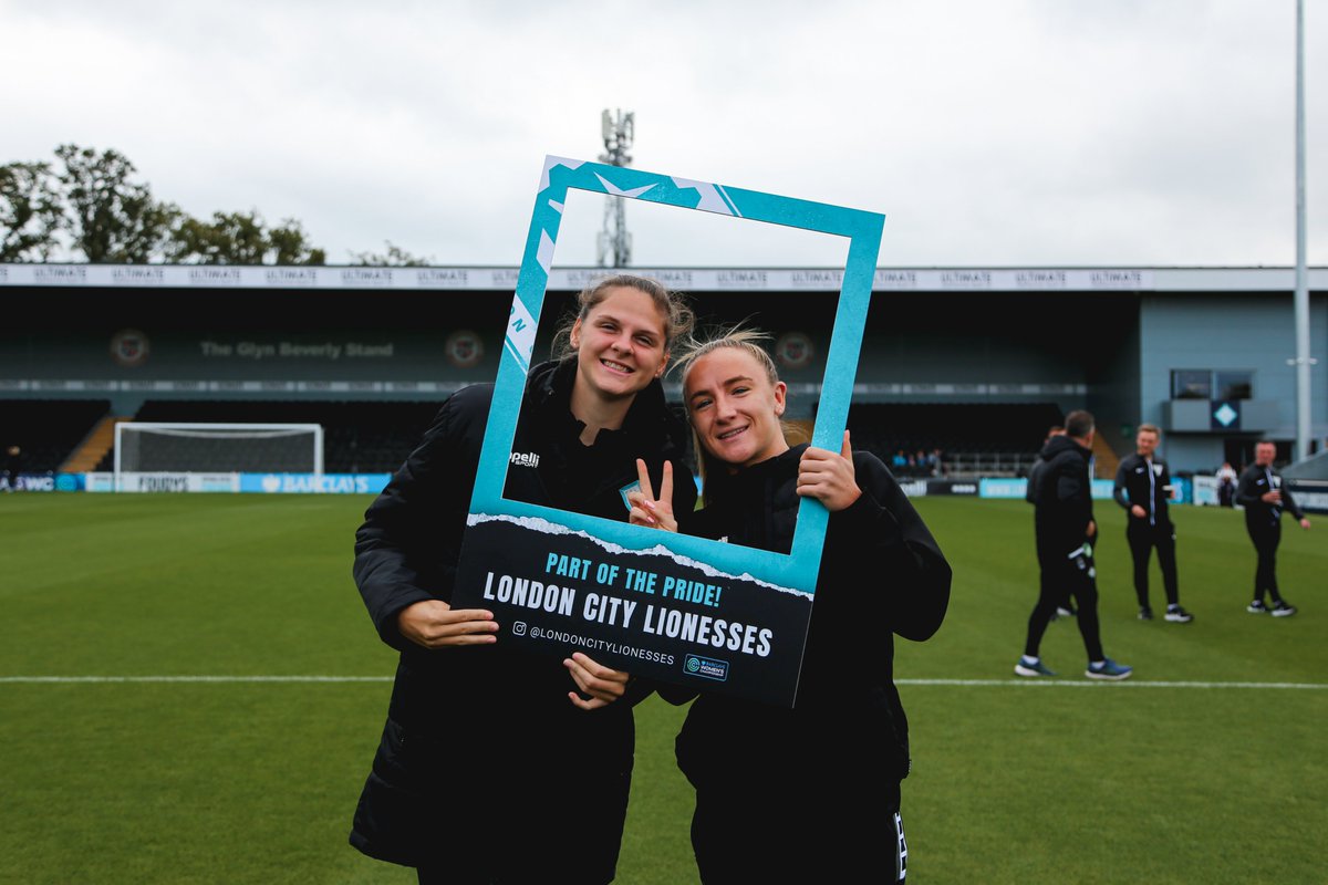 Alrighty — hit us with your photo requests from yesterday's win over Portsmouth, starting with our goalscorers 😁

📸 Wing Chong