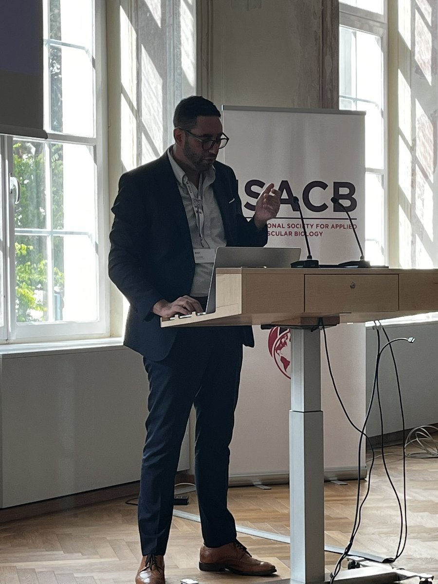 ferrag02's tweet photo. @DavidKalfaMD delivered a wonderful talk on Partial Heart Transplant. Thank you David for your incredible contribution to Pediatric Surgery and the health of our children #ISACB2024 @ColumbiaSurgery @KalfaLab ❤️👏 https://t.co/7CByS3x89s