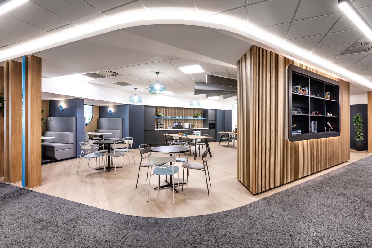 BlueJelly_'s tweet image. 🏛️ Happy World Architecture Day 🏛️ Today, we appreciate the hard work that our team puts into the design and construction of our projects within some of the UK&apos;s most iconic buildings. #WorldArchitectureDay #InteriorArchitecture @HitachiVantara @EnergyAspects @Alliotts