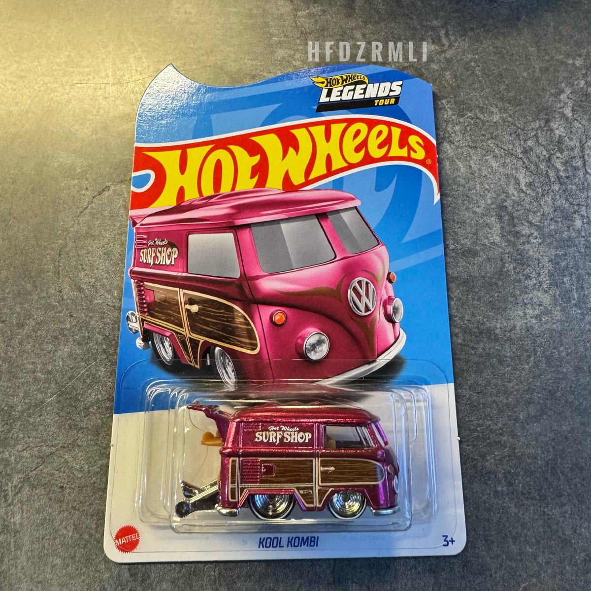 hfdzrmli's tweet photo. FORSALE: RM85 
Pos Sahaja sila add RM10/15
Trimas support #randomsale by #hfdzrmli😎👍

#hotwheels #hotwheelscollector #hotwheelsmalaysia #hotwheelsstagram #hwcollection #diecast #koolkombi #vw #diecastcollector #volkswagen #van #diecastphotography #hfdzstore https://t.co/DZBxu3DHmn